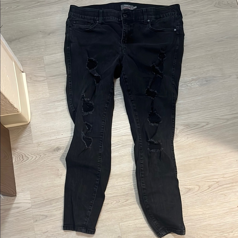 Trendy Black Distressed Jeans